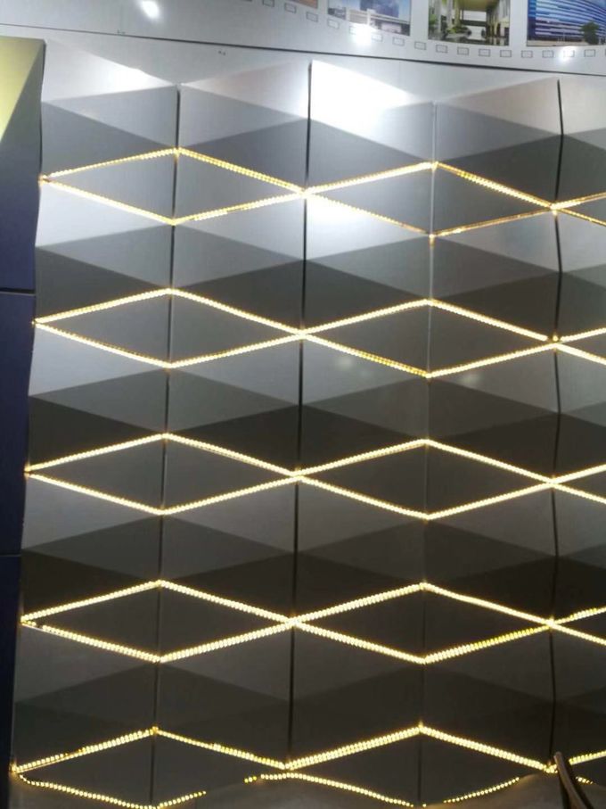 материал плакирования стены панели дизайна 3Д алюминиевый составной с украшением освещения СИД